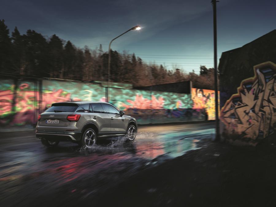  Audi Q2 TDI Quattro Edition #1 2016 года  (WW) (фото 4 из 8)